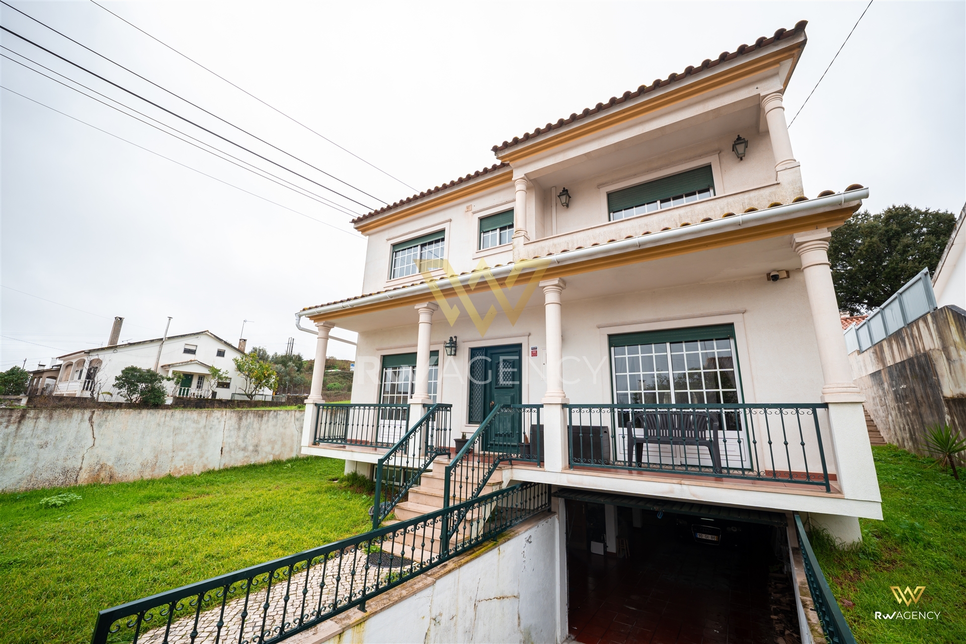 Moradia T5 Para Venda em Torres Novas